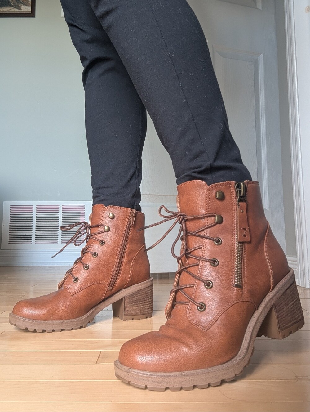Zodiac Cognat Zipup Laceup Heeled Boots SZ 8